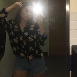 Meet your Posher, Gomez